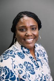 Leanne Stark's Instagram, Twitter & Facebook