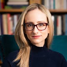 Scholar: Julia Gruman Martins