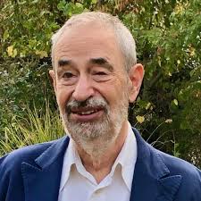 SPECIAL PERFORMANCE: Julian Lamb