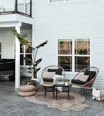 Aeri Lily White Lounge Chair In 2020 Modern Outdoor Dining Chairs Outdoor Dining Chairs Modern Outdoor