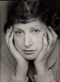 Doris Leslie's Instagram, Twitter & Facebook