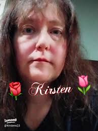 Meet Kristen: A Fashion-Loving Journalism Student