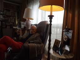 Hortumuyla nefes ve koku alabilir, su içebilir, bir şeyi kavrayabilir hatta kulakları sağır eden bir ses çıkarabilir. Tarihte Ilk Kez Ortak Oncelik Insan Hayati