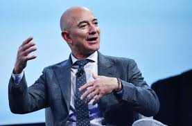 Jeff bezos, world's richest man, set for inaugural space voyage. Jeff Bezos Amazon Grunder Will Mit Bruder Ins Weltall Fliegen Panorama Stuttgarter Nachrichten