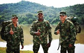 Soldado as a masculine noun, used for male and female soldiers; El Soldado Colombiano De Fuerzas Militares De Colombia Facebook