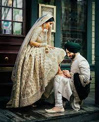 Pinterest Cutipieanu Indian Wedding Photography Poses Wedding Couple Poses Photography Indian Wedding Poses