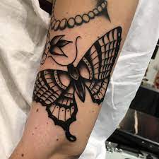 Thommyboy Thommyboytattooer Tattoo Truelove Truelovetattoo Oldschool Oldschooltat Traditional Butterfly Tattoo Hippie Tattoo Butterfly Tattoos For Women