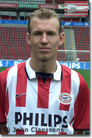 Arjen robben spielte seit 2009 beim deutschen rekordmeister fc bayern münchen, seit 2003 bereits in der niederländischen nationalmannschaft. Seizoen 2003 2004 Eredivisie Fc Zwolle Psv 0 4 Seizoen 2020 2021 Supportersvereniging Psv