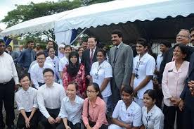 Mahkamah membenarkan kos rm50,000 diberikan kepada lim, yang guan eng dipanggil ke bukit aman kes tolak darurat. Lim Guan Eng On Twitter Adm Ground Breaking Of Penang International Dental College Https T Co 2ysniiwyoz Http T Co Luvsldofz0