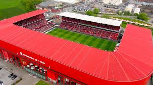 Standard, whose official name is royal standard club of liège, was based in cointe and grivegnée before settling permanently in 1909 in sclessin, an industrial neighbourhood in liège. Standard De Liege European Football For Development Network