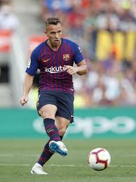 Barcelona eased past boca juniors on goals from lionel messi, malcom and rafinha. Pin Auf Idolos