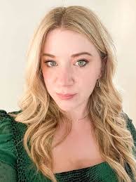 Wendy Rose's Instagram, Twitter & Facebook