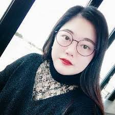 Gloria Kwon's Instagram, Twitter & Facebook