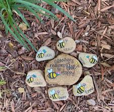 Grandma S Reasons To Bee Happy Garden Rock Art Rock Crafts Rock Painting Art