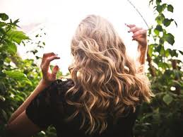 En estos días de otoño, nos encontramos con un problema extra para nuestro cabello: 5 Claves Para Evitar Que La Caida De Pelo En Otono Acabe Con Tu Pelazo Mujer Hoy