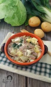Com'è ovvio che sia, poiché da quelle parti durante i lunghi inverni di una volta non c'era possibilità di mangiare verdura fresca. Pizzoccheri Con Verza Coste E Patate Sapore Di Arianna