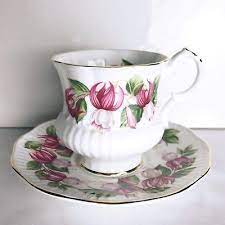 In 1994 elizabethan fine bone china became part of churchill china who started to produce queensware at the florence works. Elizabethan Fine Bone China England Tea Cup Saucer Pink Floral Heavily Gilt Gold Tea Cups Tea Cups Vintage Cup And Saucer Set