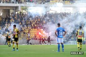 Institución con 110 años de tradición e historia, que milita en la 1era audax italiano ( 😷). Coquimbo Unido Fans Stage Protest On Pitch During Match With Audax Italiano