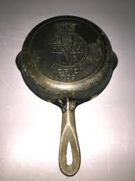 Griswold Cast Iron Skillet 3 Erie Large Slant Logo 709 Rare Piece Collectible Griswold Griswold Cast Iron Cast Iron Wagner Cast Iron