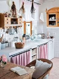 Sea lo que sea y de cualquier estilo. Rusticas Cocinas Sencillas Decoracion De Cocinas Pequenas Y Economicas Simplythinkshabby