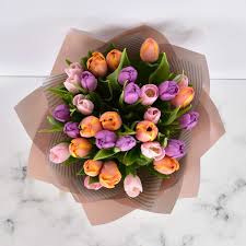 If you want a symbol of friendship that can represent support, go for the chrysanthemum, which represents caring. What Flower Stands For Friendship Gift Flowers Hong Kong