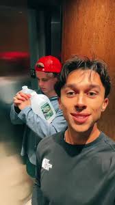 Must’ve been the wind #storytelling #funny #relatable