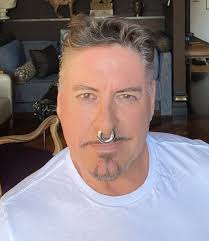 Dana Nicholson Studio Inc.