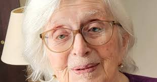 Georgette Weber's Instagram, Twitter & Facebook