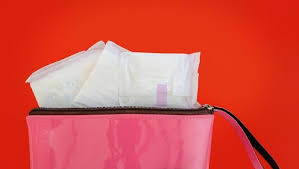 Saya sudah telat haid 10 hari tpi pas masuk hari ke 11 tiba tiba sorenya keluar darah kental sekali berwarna hitam dan merah tua yg jadi pertanyaan saya bun apakah yg saya alami dan cara apa untuk mengatasinya hal tersebut? Beragam Warna Darah Haid Dan Kaitannya Dengan Kesehatan Serta Kesuburan 2