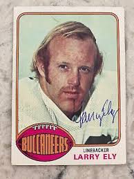 Larry Ely signed TAMPA BAY BUCCANEERS card 1976 Topps