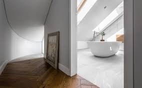Ask a bathroom designer what his or her best tried and true tip is, and this is what you're likely to hear. Bathroom Design Tips To Make It Fancy And Efficient Urdesignmag