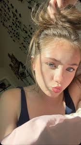 Love & friendship from Paris, France 🌹