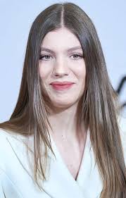 🌸Let's take this day slow, with love and kindness.