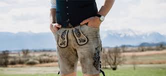 Dirndl und trachten sind nach wie vor ein wichtiger bestandteil des deutschen traditionsguts, wenngleich die trachtenmode im grunde fast ausschließlich im süden getragen wird. Onlineshop Fur Dirndl Lederhose Co Aus Bayern