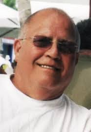 Amber Lamoreaux's Instagram, Twitter & Facebook