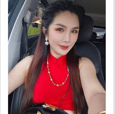 中国新歌声海选总决赛】 明星队： Daphne Charice 歌曲：雨天