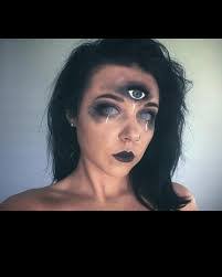 Deanna Thibodeaux's Instagram, Twitter & Facebook