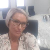 Sarah Cronkhite's Instagram, Twitter & Facebook