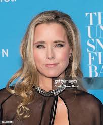 4,272 Us Tea Leoni Stock Photos, High-Res Pictures, and Images