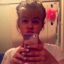 Ashley Isaacson's Instagram, Twitter & Facebook