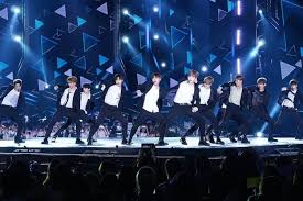 Park jihoon eks wanna one diduga selingkuh dengan bj seksi saat masih punya pacar, bahkan rela beri uang jutaan won. Harga Tiket Pre Sale Konser Terakhir Wanna One Capai Rp 181 Juta