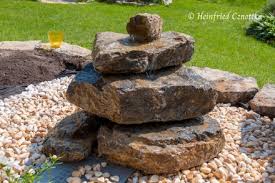 Sprudelsteine sind ein toller hingucker in jedem garten. Ein Terrassenbeet Mit Sprudelstein Einfach Garten