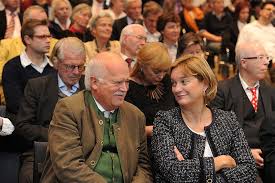 Michael winterhoff und angelika rischar in bonn ist kinderpsychiater. 2013 Internationale Martin Luther Stiftung