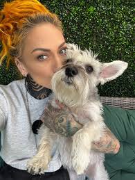 Lena Scissorhands added a new photo.