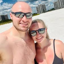 Ashley Vanhook's Instagram, Twitter & Facebook