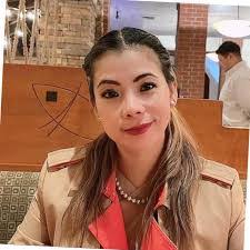 Helen Jasmin's Instagram, Twitter & Facebook