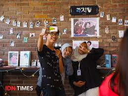 Packing = tidak dikirim) * #wannaonephotocard #thereforegoods jual baca desc wanna one special gift therefore photocard daniel ong jihoon guanlin. 10 Cerita Unik Perayaan Guanlin Jihoon Wanna One Dari Fans Indonesia