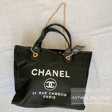 Hanya mulai dari 4k anda sudah bisa mendapatkan tote bag murah. Chanel Tote Bag Murah Women S Fashion Bags Wallets On Carousell