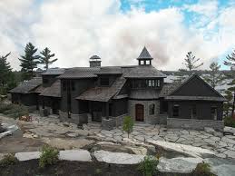 There is a lot of pressure on the lake but there are also hidden gems around that rarely get fished and can produce great days. Lake Rosseau Estate