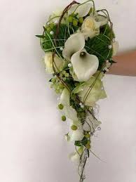 Weißen real touch tulpen, blaue wirkliche berührung hortensie und zusätzlichen füller blumen für eine textur. Die 310 Besten Ideen Zu Brautstrauss Tropfen Wasserfall Brautstrauss Brautstrausse Blumenstrauss Hochzeit